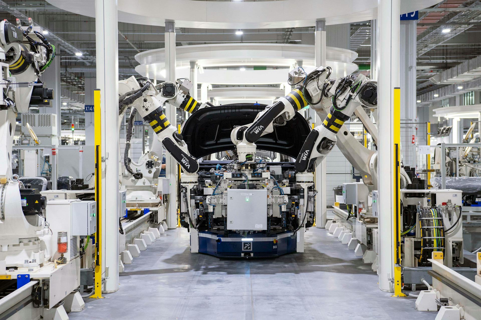 Automazione industriale robotica negli stabilimenti Hyundai